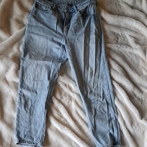American Eagle Outfitters Light Wash Cropped Jeans